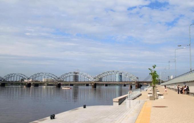 Premium In Quiet & Historical Area Apartment Riga